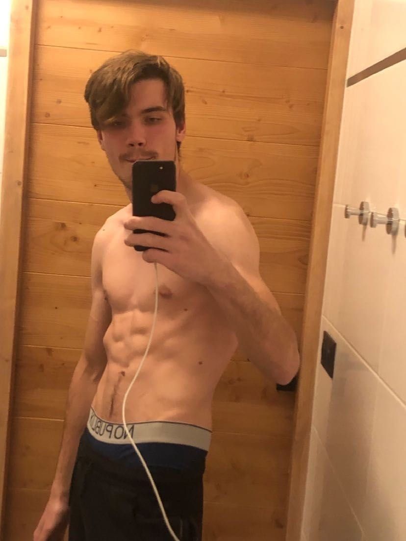 Alexander - Sex friend in Pataskala Profile of Alexander, 25, Sex friend in Pataskala (Ohio)