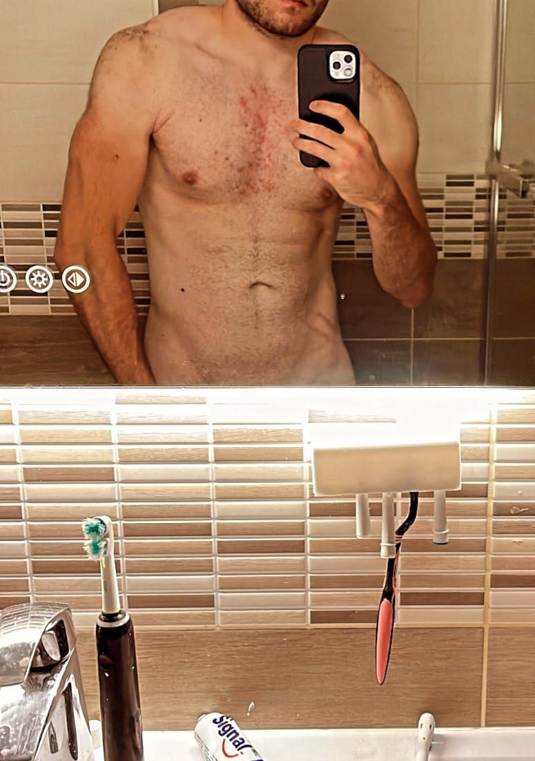 Bradley - Sex friend in Geneva Profile of Bradley, 43, Sex friend in Geneva (New York)