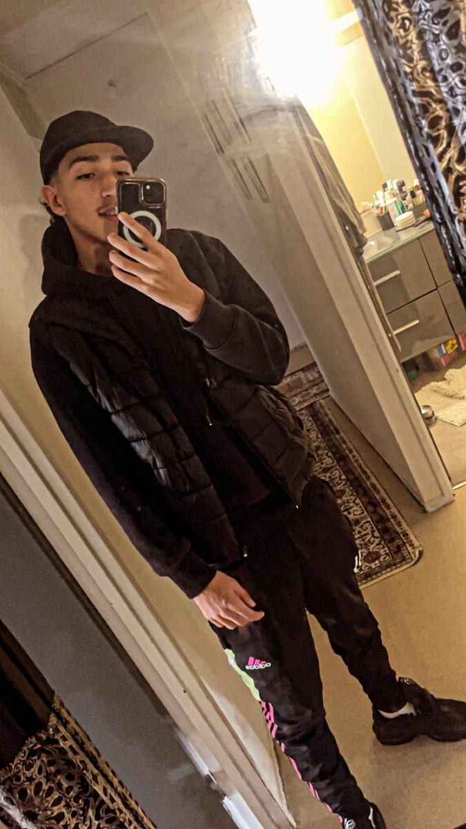 Clint - Sex friend in Lewiston Profile of Clint, 27, Sex friend in Lewiston (Maine)