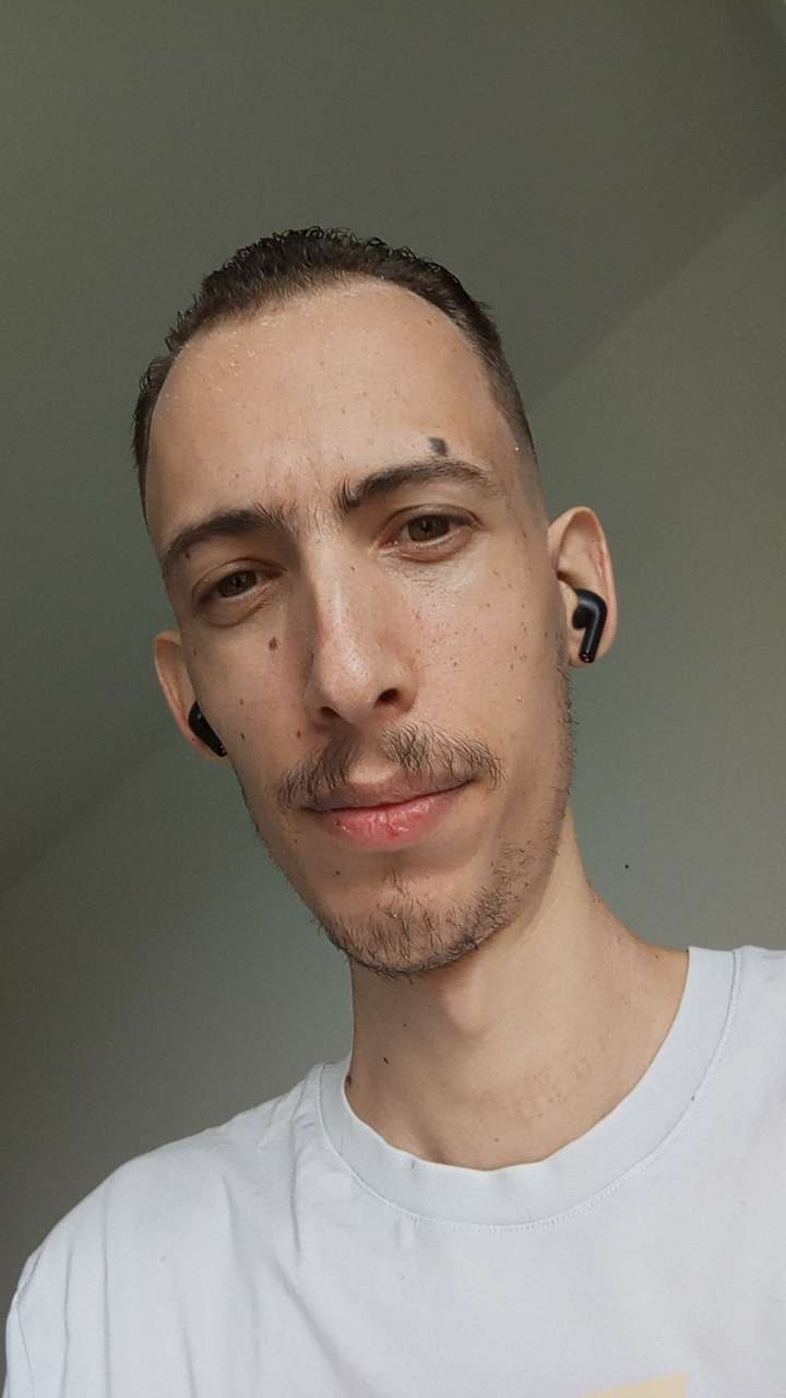 Kevin - Sex friend in Cromwell Profile of Kevin, 23, Sex friend in Cromwell (Connecticut)