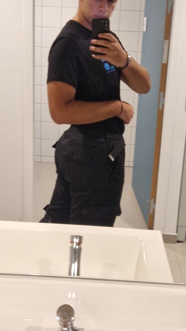 Manuel - Sex friend in Southchase Profile of Manuel, 24, Sex friend in Southchase (Florida)