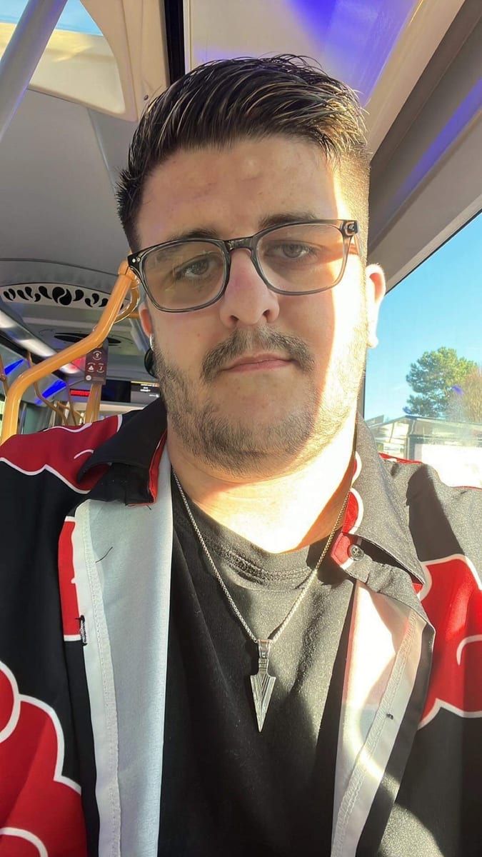 Damon - Sex friend in Miramar Profile of Damon, 39, Sex friend in Miramar (Florida)