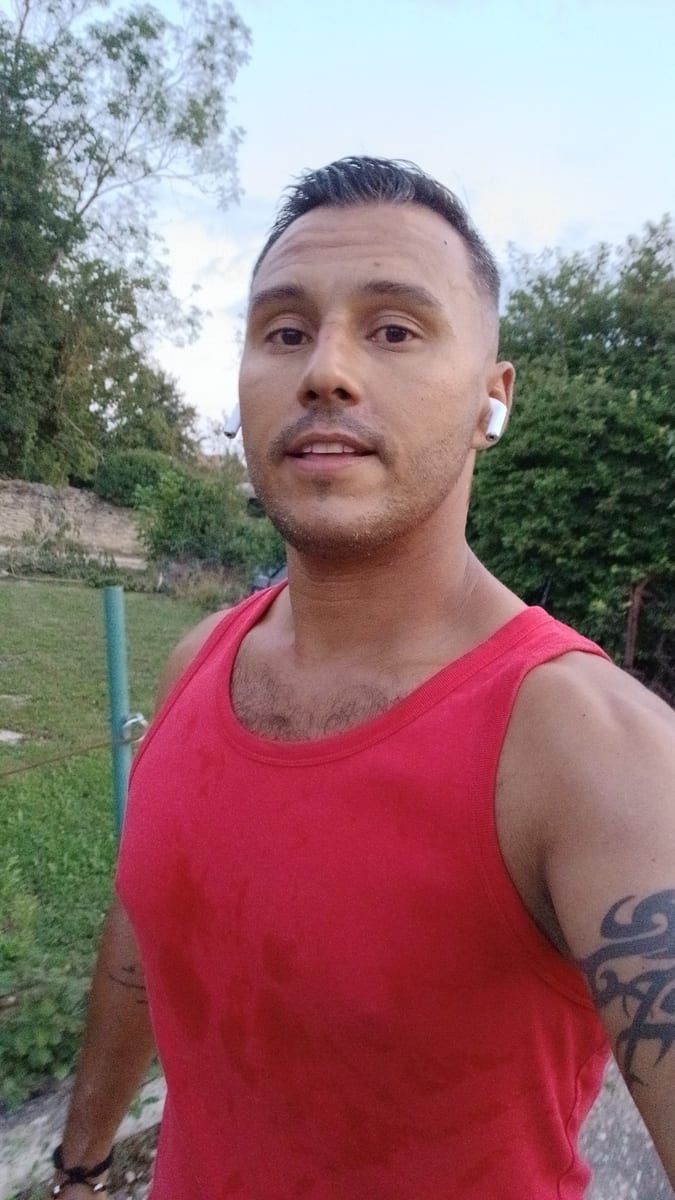 Gabriel - Sex friend in Grafton Profile of Gabriel, 23, Sex friend in Grafton (Massachusetts)