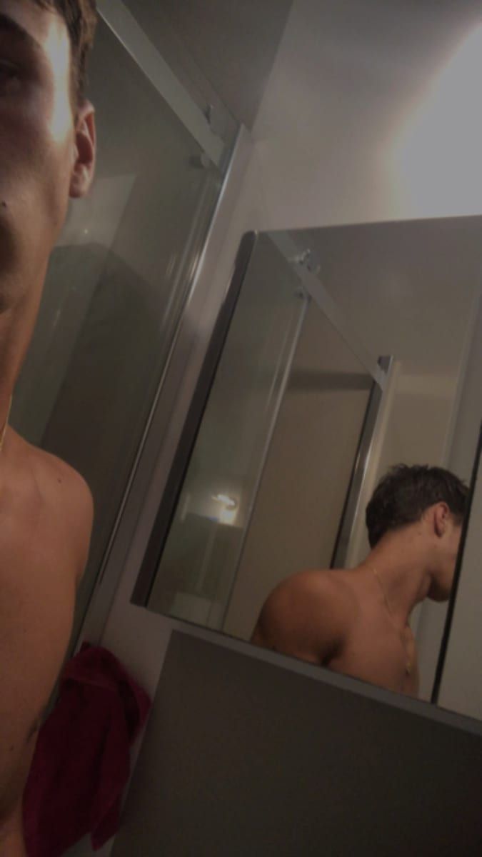 Randall - Sex friend in Westlake Profile of Randall, 28, Sex friend in Westlake (Ohio)