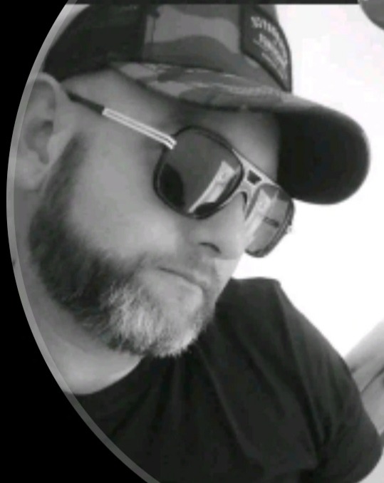 Profile of Hector, 30, Sex friend in East Concord (New Hampshire)