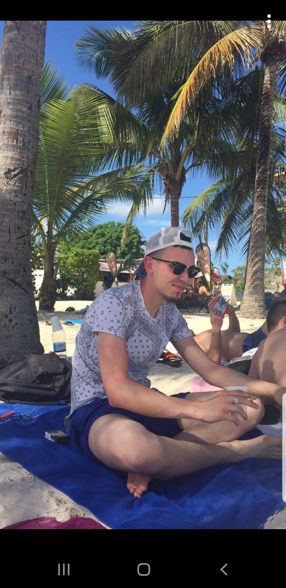 Profile of Oscar, 24, Sex friend in New Richmond (Wisconsin)