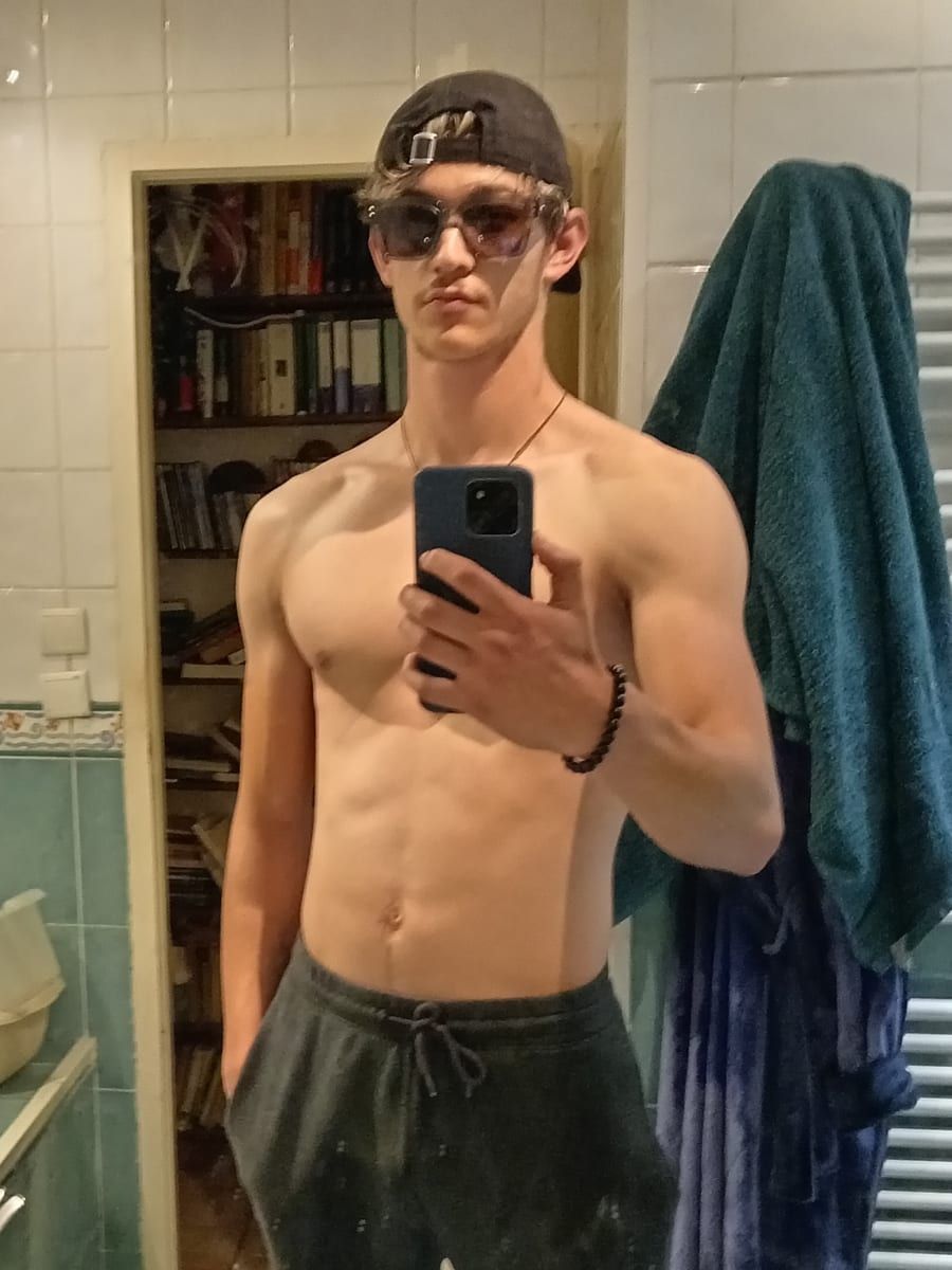 Gregory - Sex friend in Sedona Profile of Gregory, 24, Sex friend in Sedona (Arizona)